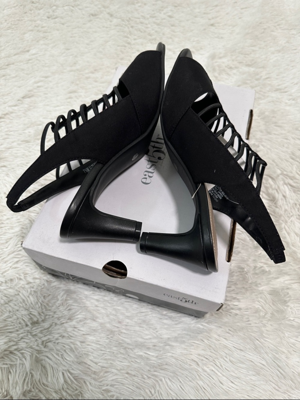 🐝 NWT East 5th Neville Heels - Picture 4 of 6